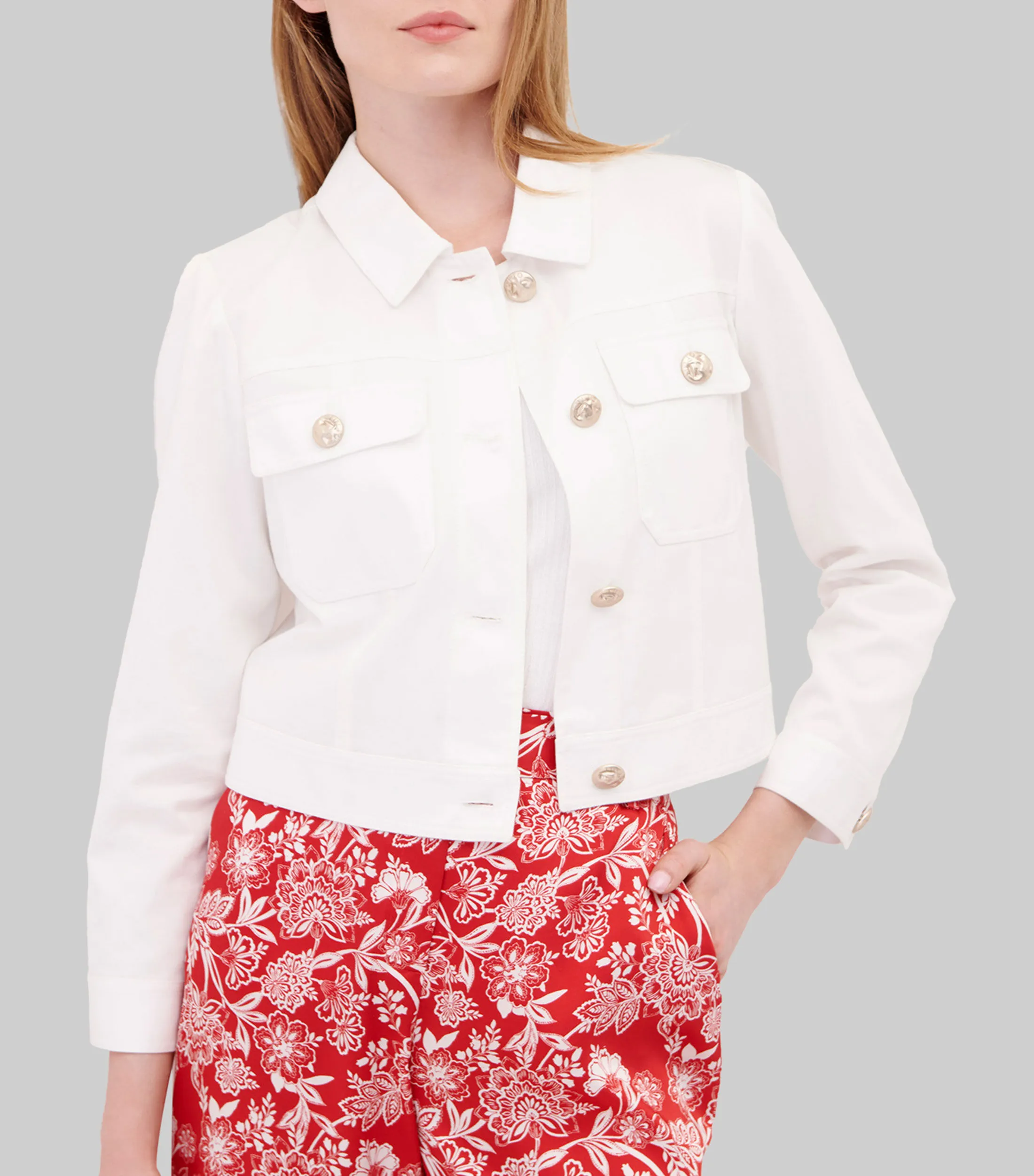 Julio Chamarra Corta Blanca Cuello Camisero Mujer